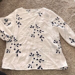 Kindred White Navy Floral Embroidered Gauzy 3/4 Sleeve Blouse Size Large